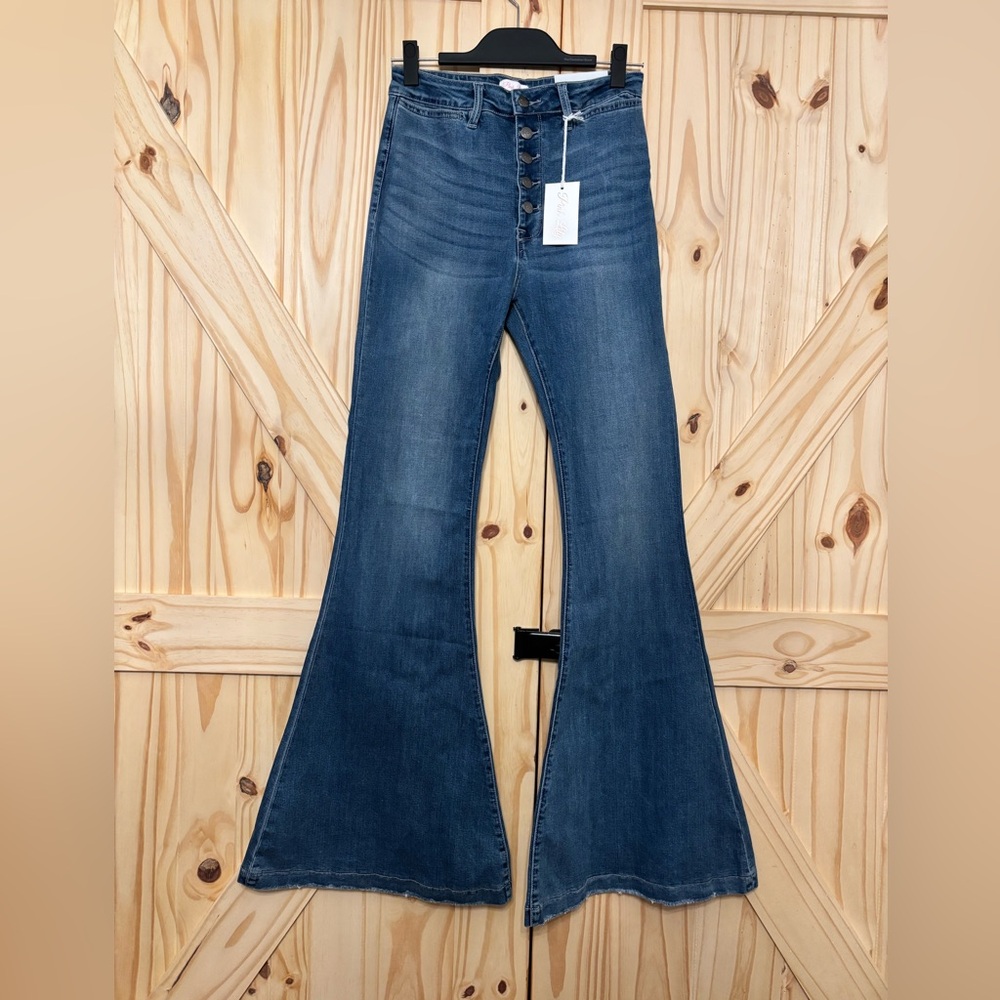 NWT Pink Lily Blue Flare High Rise Wide Leg Jeans Boutique size 11